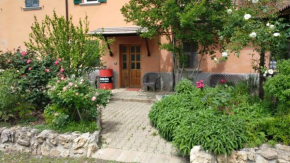 La casa nel bosco, ma a 2 passi dal centro